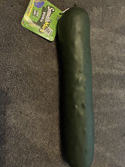 X Large Pickle Squishy 