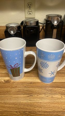 Christmas cups