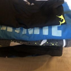 Boys 10/12 Bundle 3 T Shirts 1 Bathing Suit 1 Jogger Fleece Under Armor