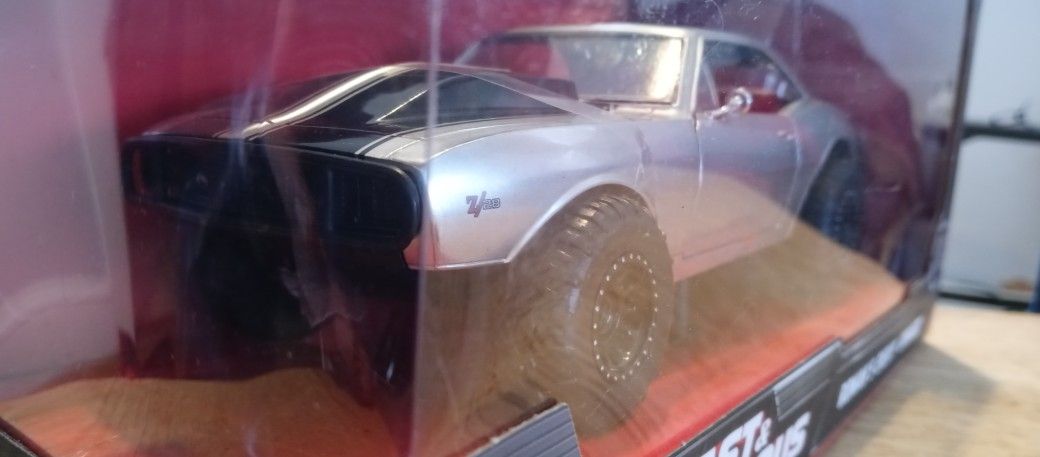 Die Cast Metal - Fast & Furious - Chevrolet Camaro Z28 - New-