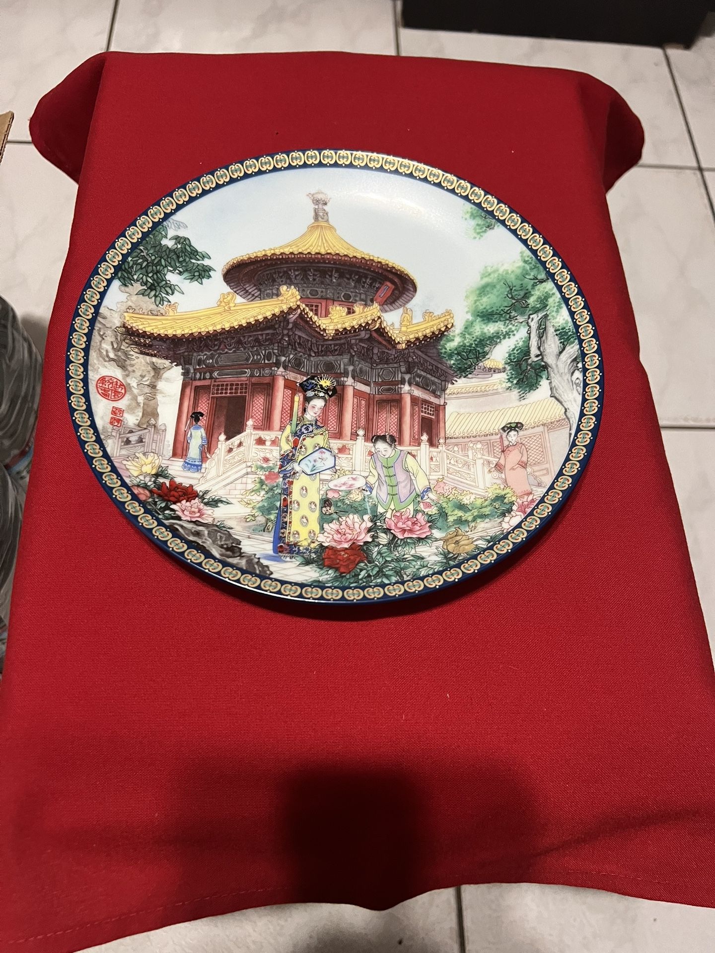 Chinese Plate LE by Shen Fu, THE FORBIDDEN CITY Series 