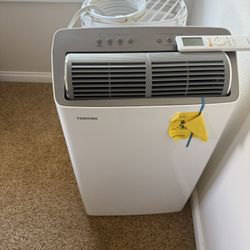 Toshiba Smart Inverter Portable Air Conditioner/Heat Pump - 14,000 BTU
