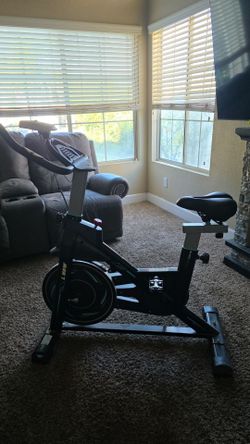 L-NOW Quiet Magnetic Spin Bike – Great Condition!