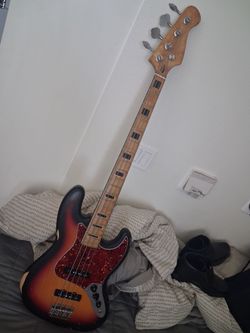 Tokai Ash jazzbass...$400