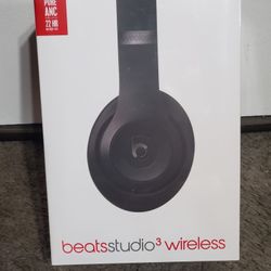 Black Beats Studio 3 Headphones