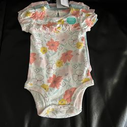 Carter’s baby clothes
