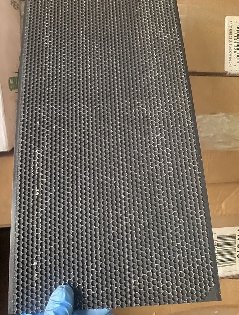 MANN LAKE 8 1/2" WAXED RITE-CELL FOUNDATION