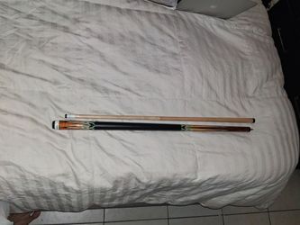 Collapsar CA-Series Hard Rock Maple Pool Cue (Stick Only)Price: $120 OBOLooking to upgrade from warped bar sticks? This is a professional-grade Collap
