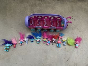 Trolls Characters W/ Catterbus