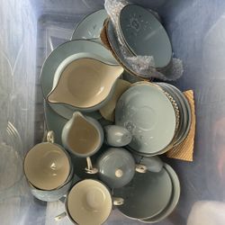 China Set. Silver Rim