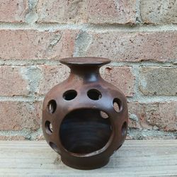 Haskens Chimenea-Style Pottery Candle Holder 