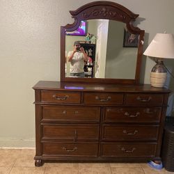 Wardrobe With Mirror 