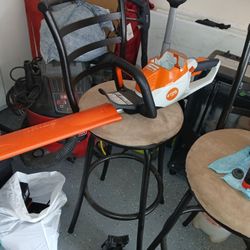 Esta Nueva No La E Usado Tiene Pila Y Cargador