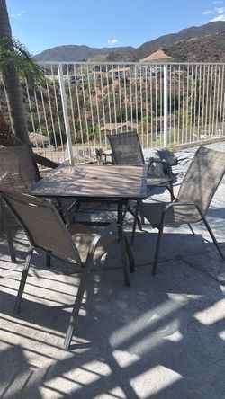 Outdoor Patio Dining Set Table and Chairs