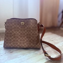 COACH Willow Signature Print Coated Canvas Bucket Bag