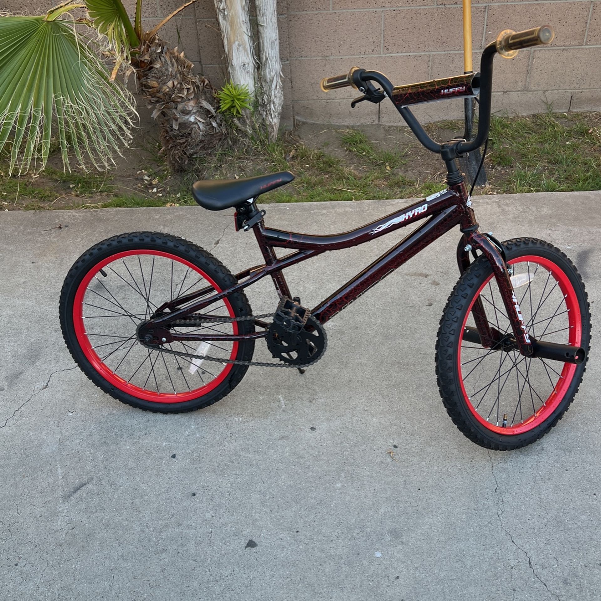 Huffy Hyro 20” Kid Bike