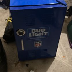 Bud Light Mini Fridge 