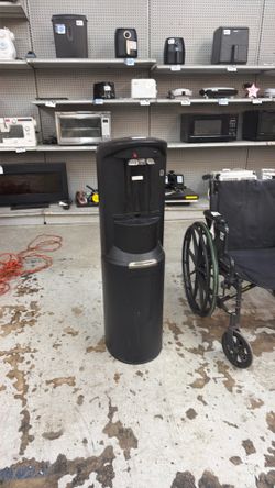 Water dispenser crystal