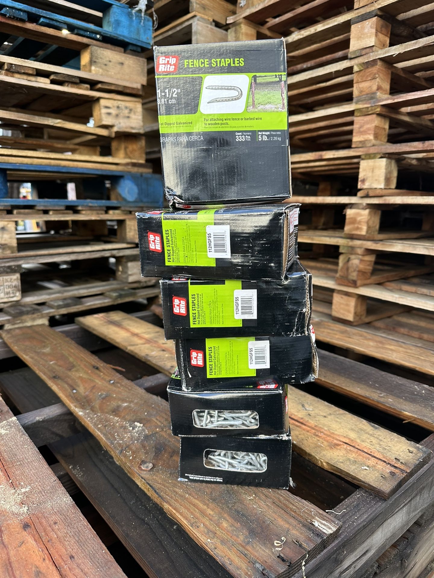 Fence Staples 6 Boxes Make Offer$123