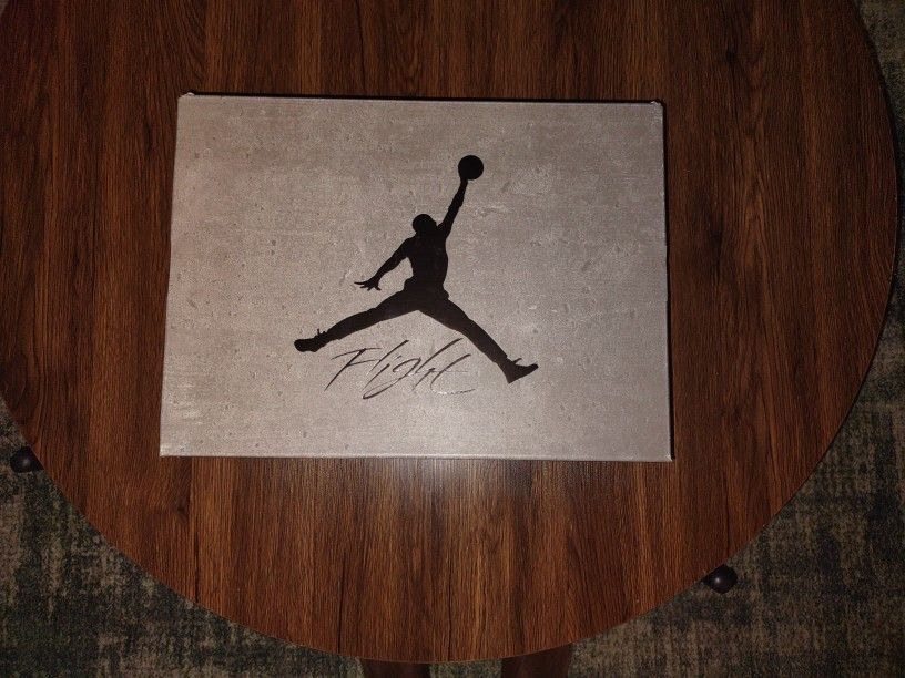 Air Jordan 4 Retro Size 12 Cave Stone/ Black Phantom