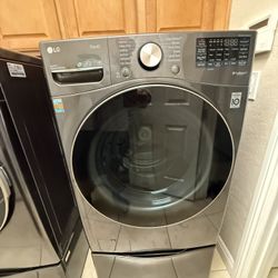 LG Front Loading Washer and Dryer(Gas Or Electric