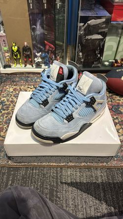 Jordan 4 University Blue size 10