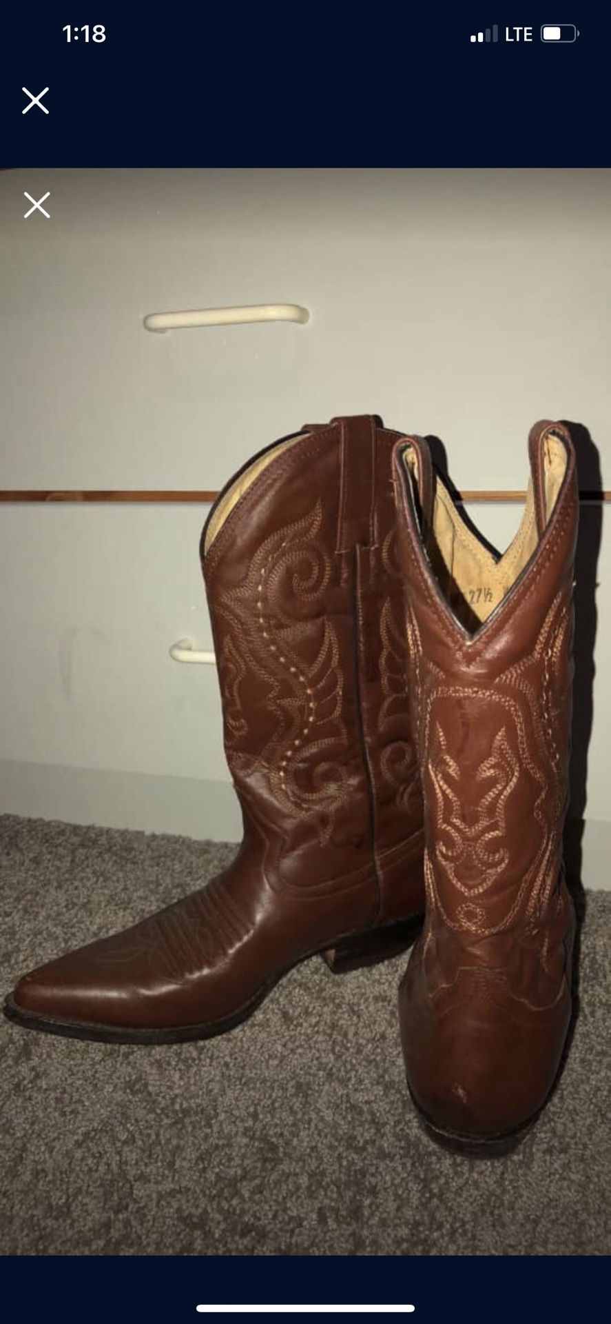 Men’s boots size 9