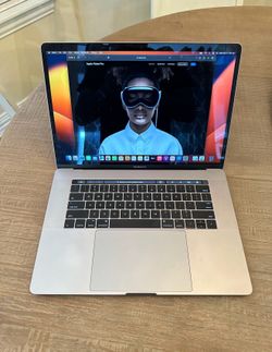 Apple MacBook Pro 15-inch 2017