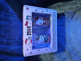Hello Kitty  Glass & Ice Cube Tray gift Pack