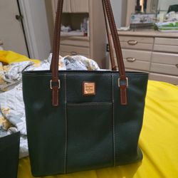 Dooney & bourke purse