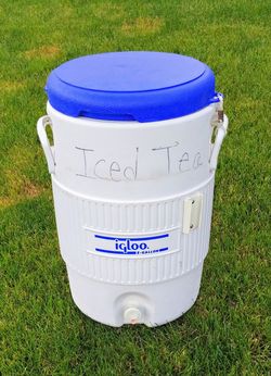 IGLOO: 5 gallon drink cooler