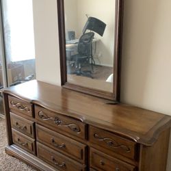 Hardwood Antique 9 Drawer Dresser With Large Mirror 