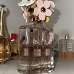 DAISY Marc Jacobs Eau So Fresh 4.2oz