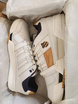 New Men Shoes KSwiss Size 11 gold white blue color