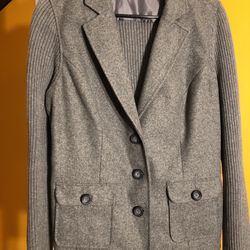Women's elegant gray jacket.  %18 Wool.  Size L Brand Coni. $45