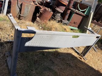 Heavy duty 6’ metal table base