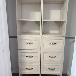 Closet In Great Condition