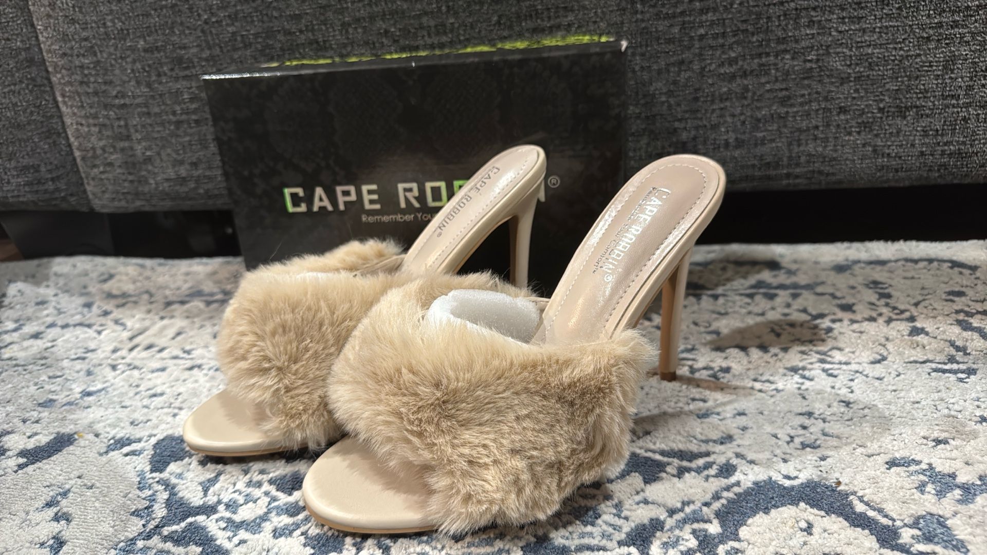 Cape Robin Heels Size 9