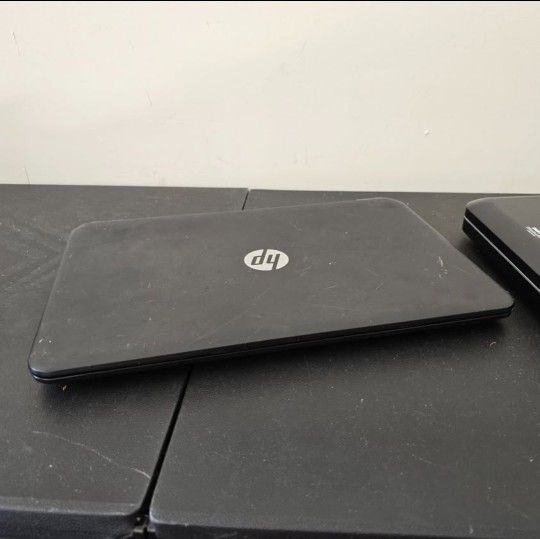 Laptop - Needs work no charger