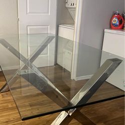 Used  Z Gallerie Glass Dinning Table 