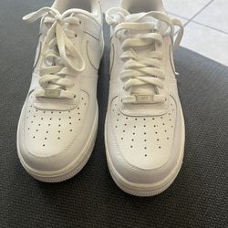 Nike Air Forces Size 9 In A Half ‼️NO BOX‼️
