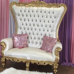 Throne Loveseat 
