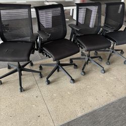 Office Chairs 