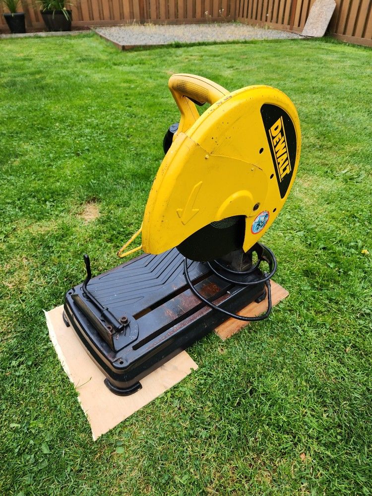 Dewalt DW871 Workstation Saw