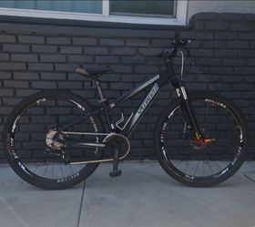 Specialized hardrock mountain bike
