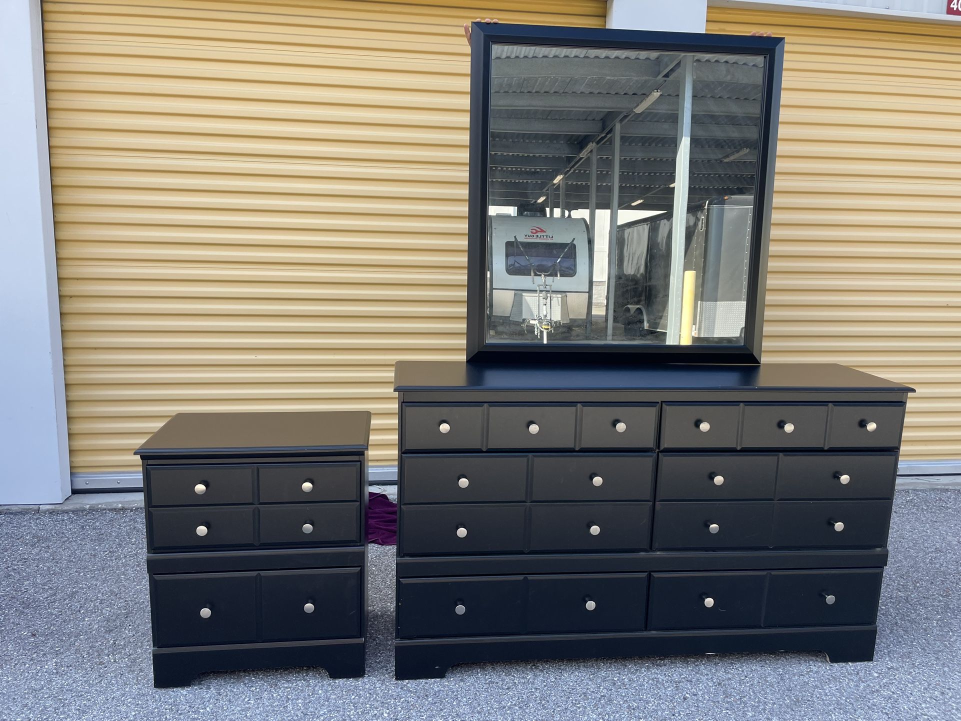 BLACK DRESSER SET