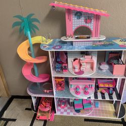 Surprise-OMG-Fashion-House-Playset-85-Surprises-Ages-4-14_190744bd-84dd-48d1-81c0-1e6e22c8e755.021f019696