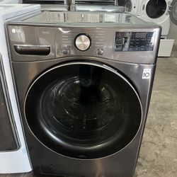  LG ThinQ Smart Washer – Excellent Condition 