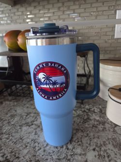 Tommy Bahama 40 oz insulated cup & straw