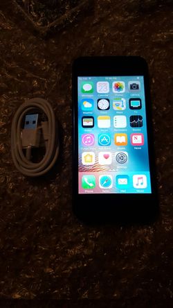 Apple iPhone 5 64gb Factory Unlocked Great Condition!